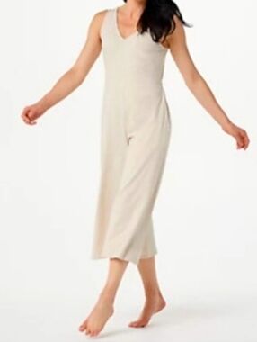 AnyBody Sleeveless V-Neck Jumpsuit in Cream